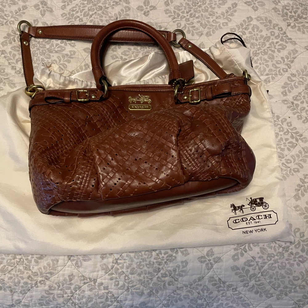 Coach bag in excellent used condition,  Brown leather